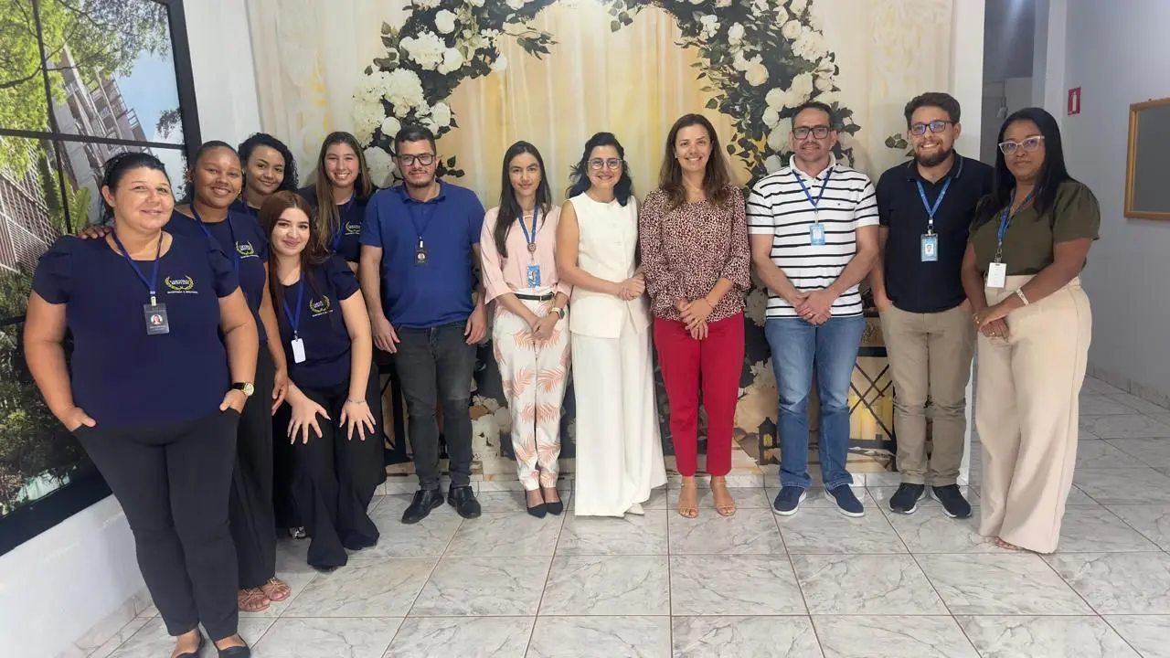 Integrantes da CGJ posam com representantes do Cartório Distrito de Engenho Velho -  Santo Antônio do Leverger