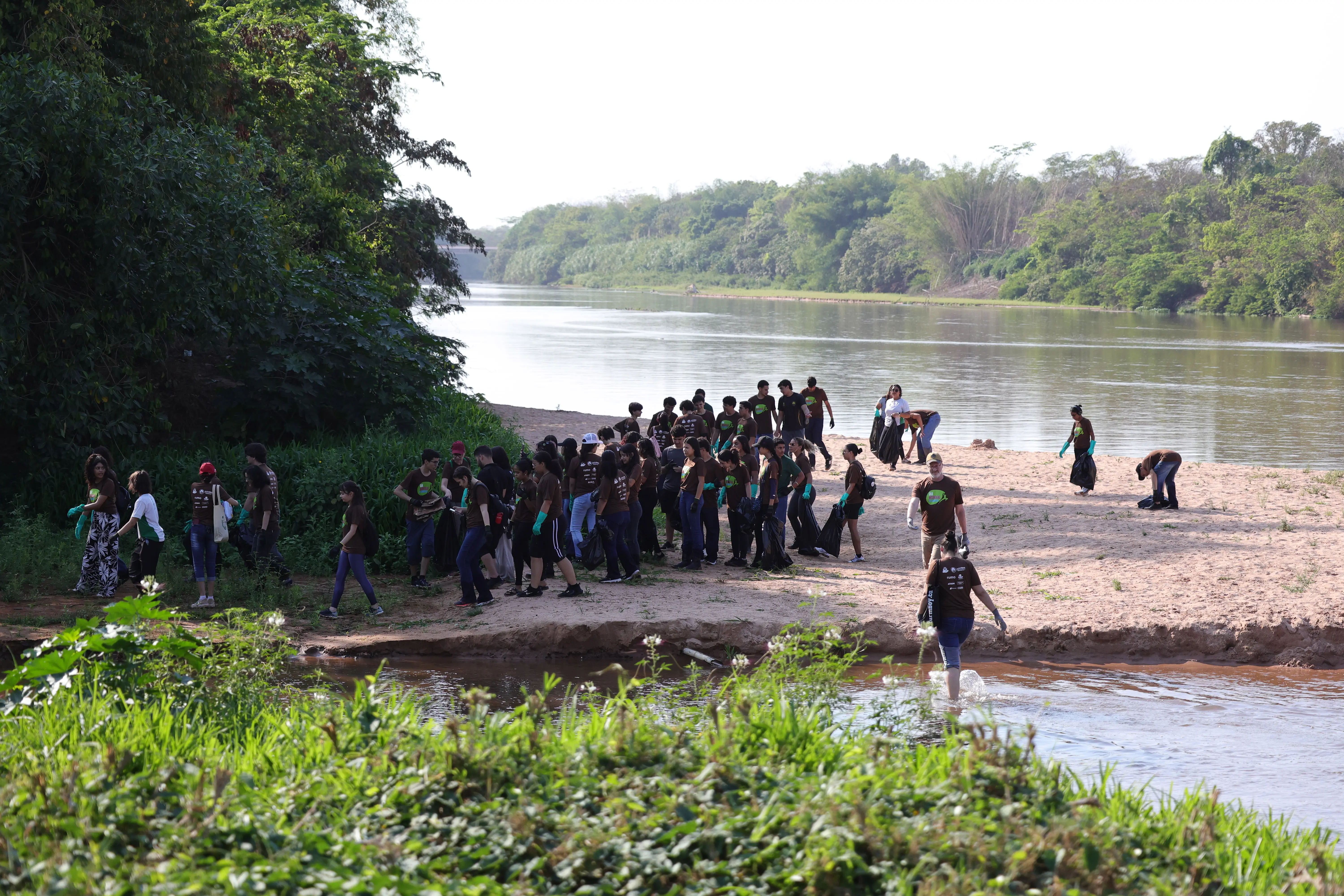 Mutirão de preservação recupera Ribeirão Arareau em Rondonópolis, MT