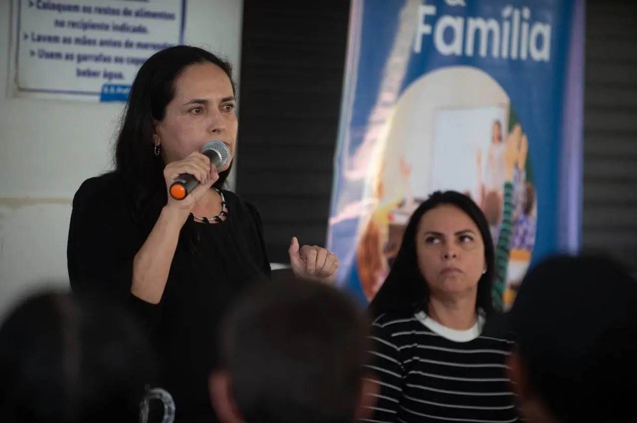 17 - Palestra juíza Maria das Graças - Escola Rondonópolis - JC (6).webp