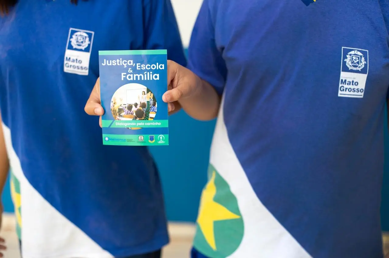 17 - Palestra juíza Maria das Graças - Escola Rondonópolis - JC (12).webp