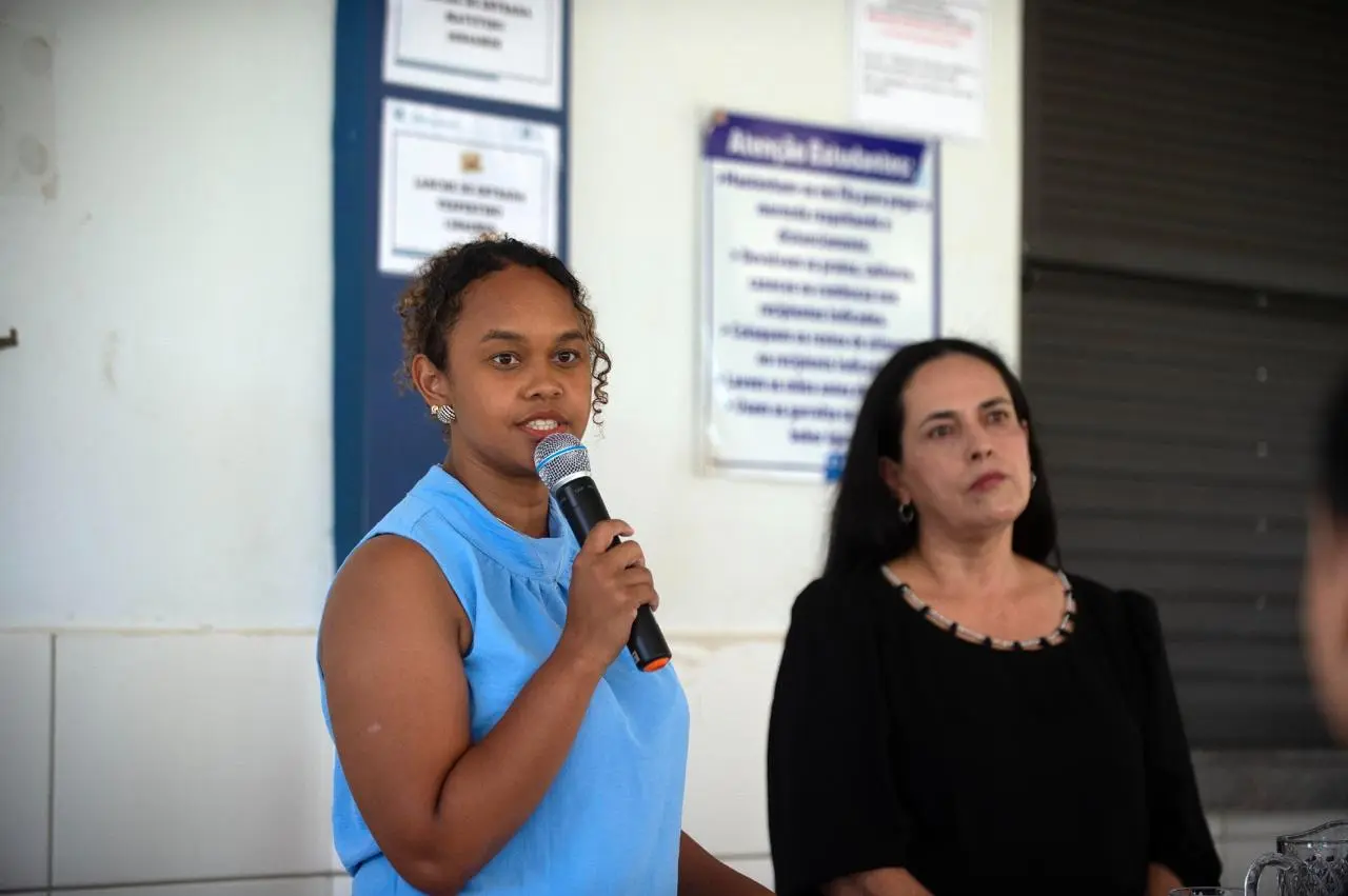 17 - Palestra juíza Maria das Graças - Escola Rondonópolis - JC (17).webp