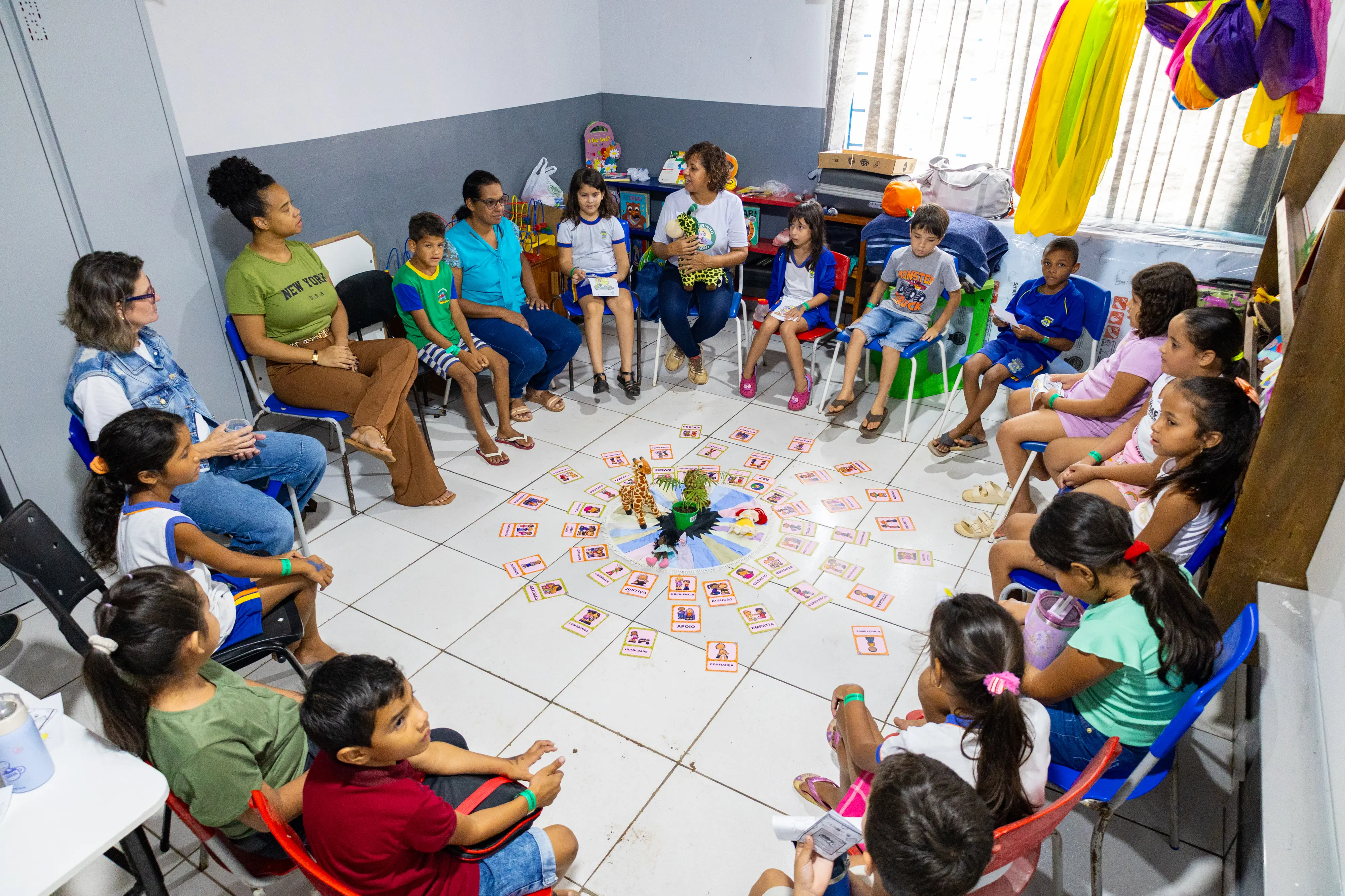 noticias/2026/3/justica-restaurativa-leva-dialogo-e-cultura-paz-a-criancas-durante-o-ribeirinho-cidadao